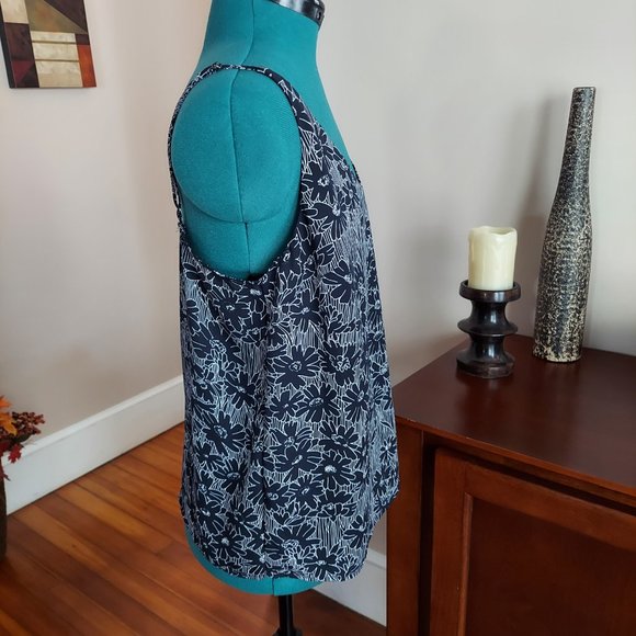 Banana Republic Floral Tank - Picture 6 of 12